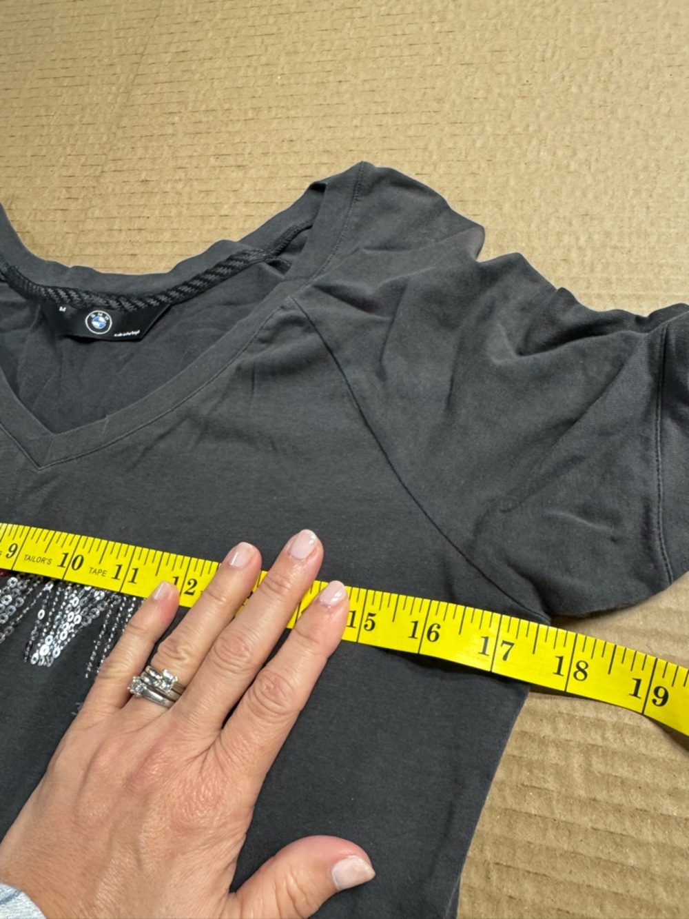 BMW Genuine Collection ladies V-Neck M power logo sequin t shirt medium black - Picture 8 of 9
